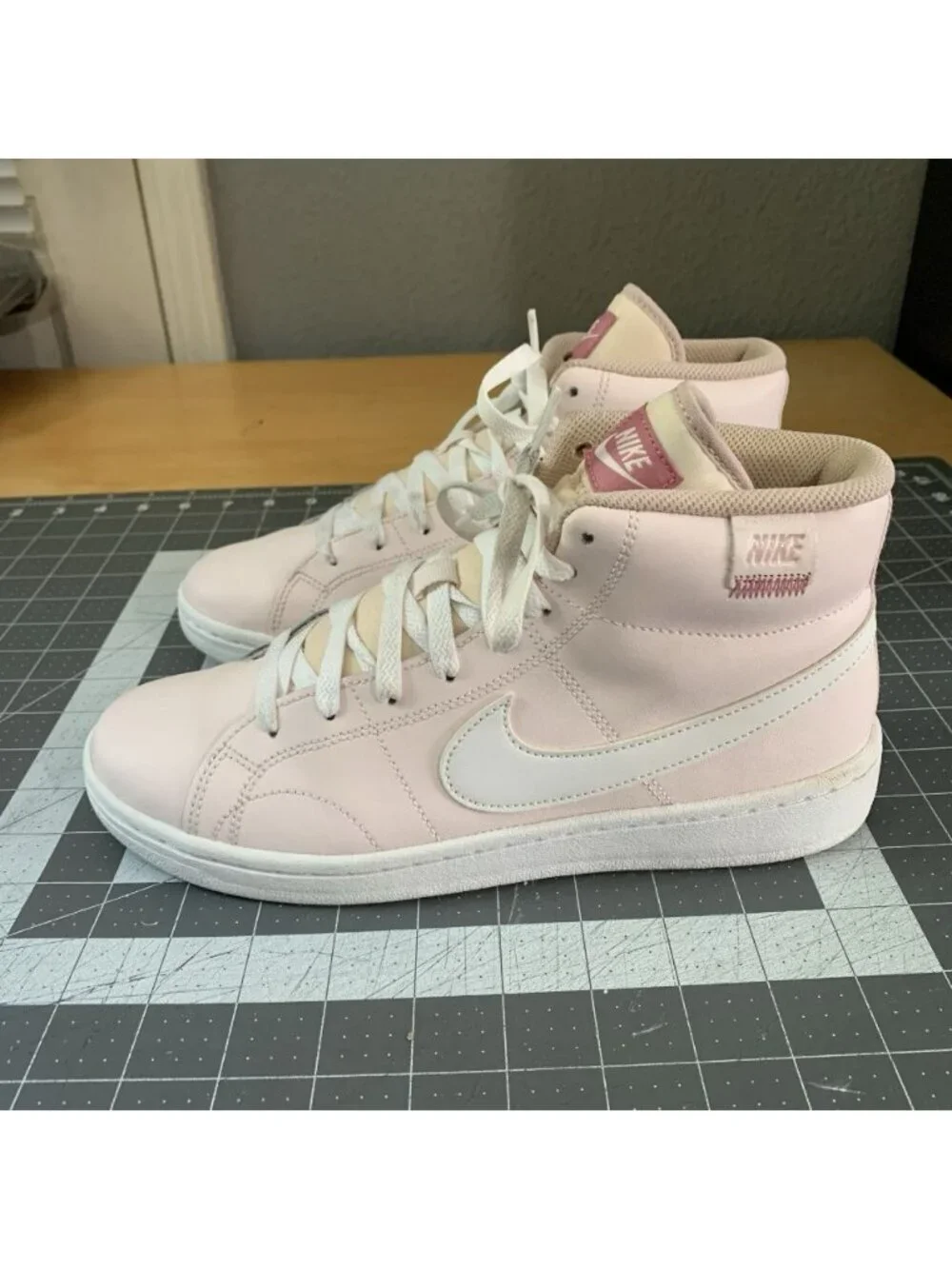 Nike Court Royale 2 Mid Sneakers Women's 8.5 Light Soft Pink Shoes FD0286-600